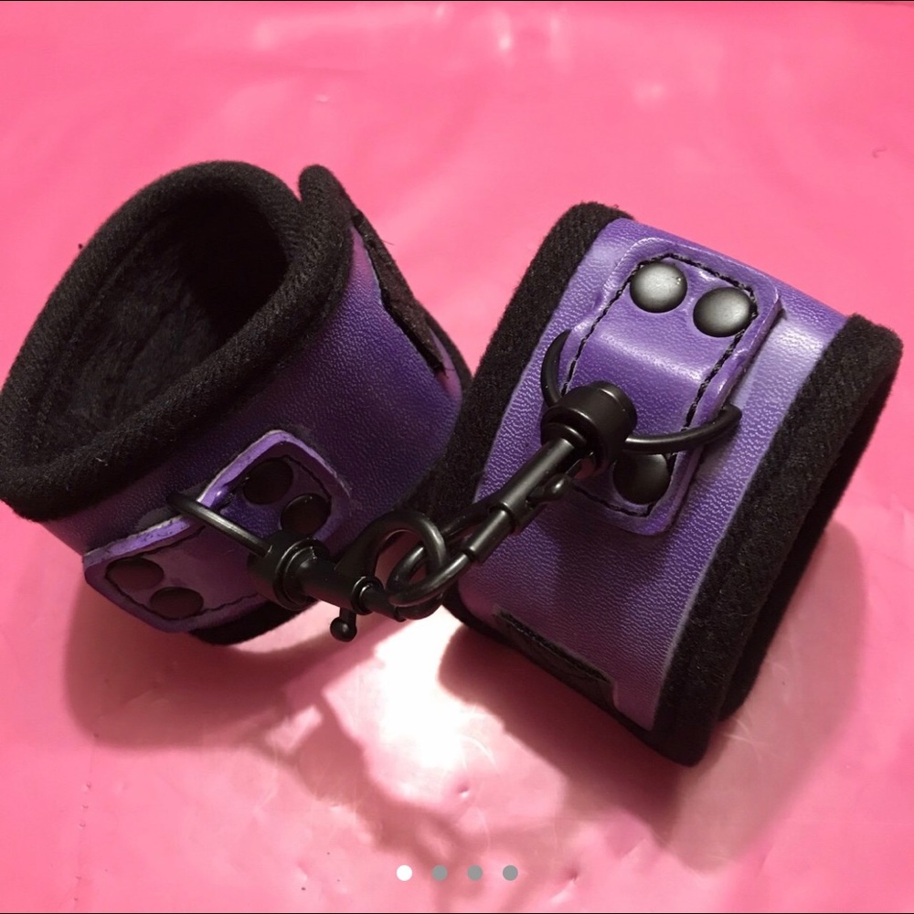 Soft faux suede purple cuffs w/ soft black lining